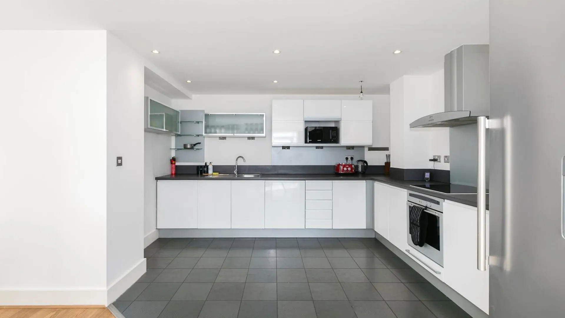 Pics Worthy London 2 Bedroom 2 Bath Flat Thames View Sleep 6