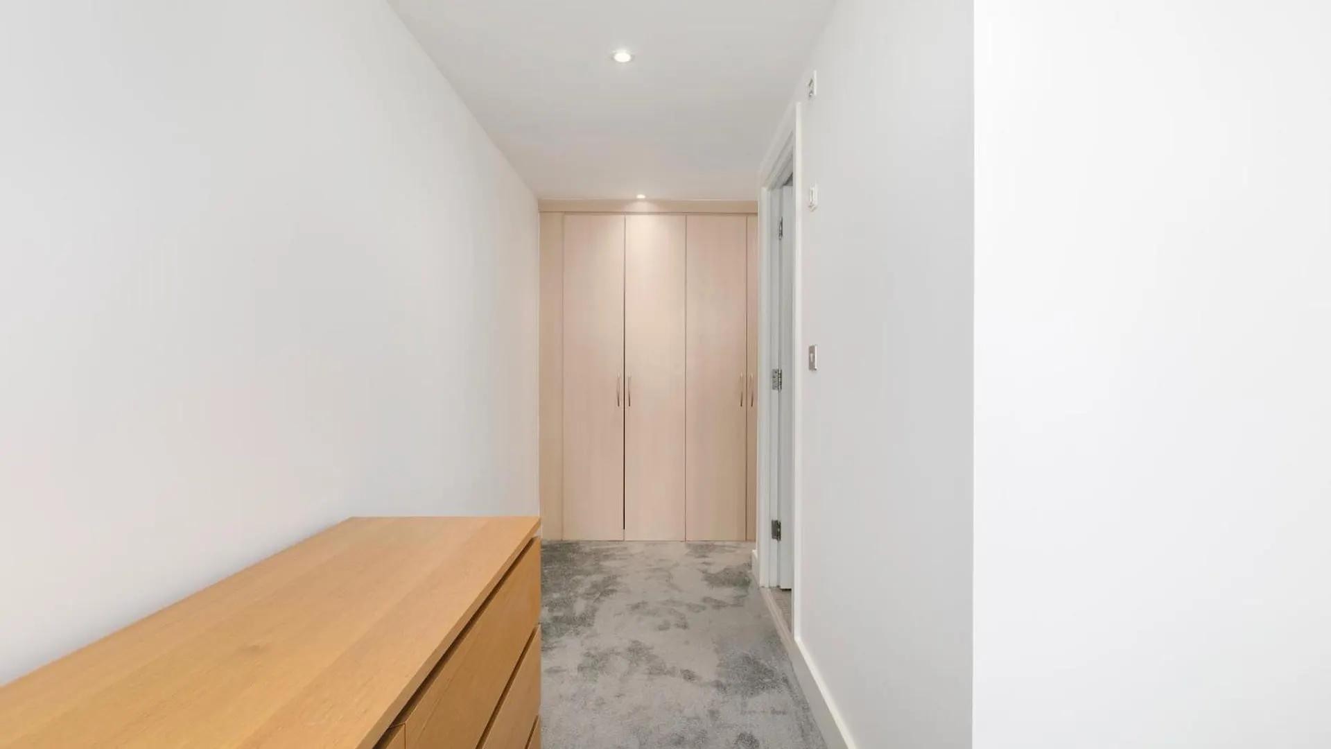 Pics Worthy London 2 Bedroom 2 Bath Flat Thames View Sleep 6 0*,  United Kingdom